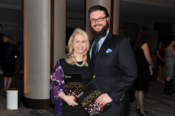 Photo Flash: Hubbard Street Dance Chicago Honors Mikhail Baryshnikov at Season 36 Spotlight Ball Image