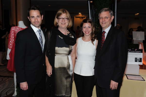Photo Flash: Hubbard Street Dance Chicago Honors Mikhail Baryshnikov at Season 36 Spotlight Ball Image