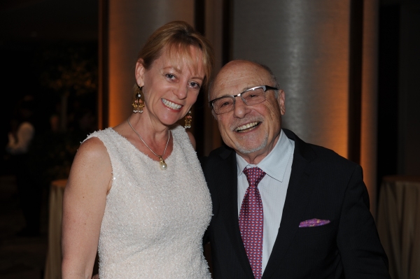 Photo Flash: Hubbard Street Dance Chicago Honors Mikhail Baryshnikov at Season 36 Spotlight Ball Image