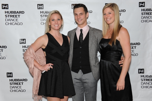 Photo Flash: Hubbard Street Dance Chicago Honors Mikhail Baryshnikov at Season 36 Spotlight Ball Image