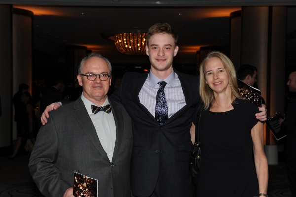 Photo Flash: Hubbard Street Dance Chicago Honors Mikhail Baryshnikov at Season 36 Spotlight Ball Image