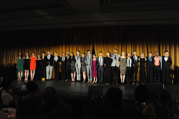 Photo Flash: Hubbard Street Dance Chicago Honors Mikhail Baryshnikov at Season 36 Spotlight Ball Image
