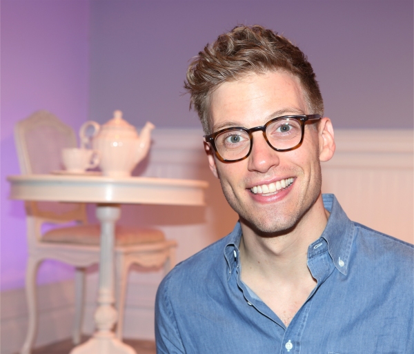 Barrett Foa  Photo