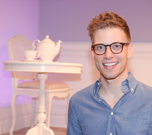 Barrett Foa Photo