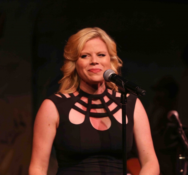 Photo Coverage: Megan Hilty Makes Cafe Carlyle Debut 