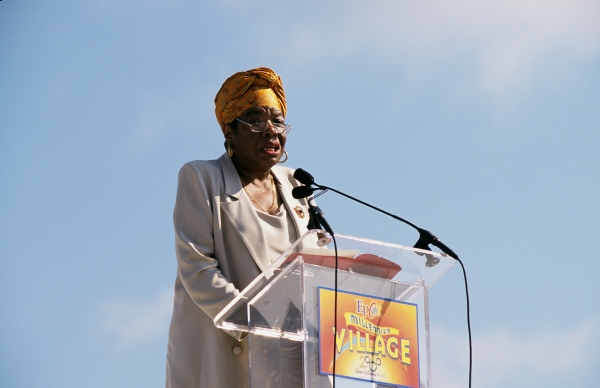 Maya Angelou giving a speach at the opening of ''Millennium Village'' in Disney World Photo