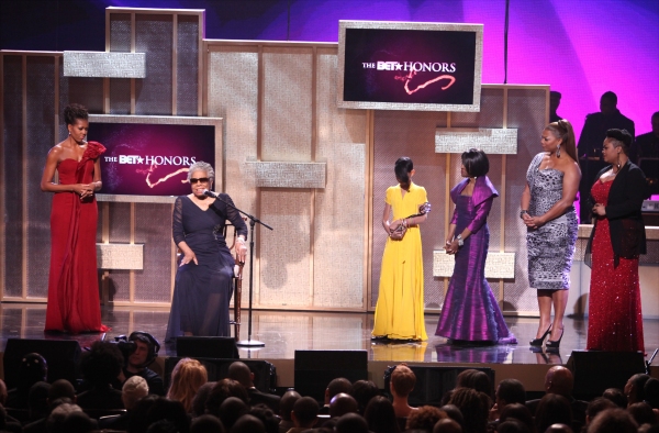 Michelle Obama with Maya Angelou, Willow Smith, Cicely Tyson, Queen Latifah and Jill  Photo