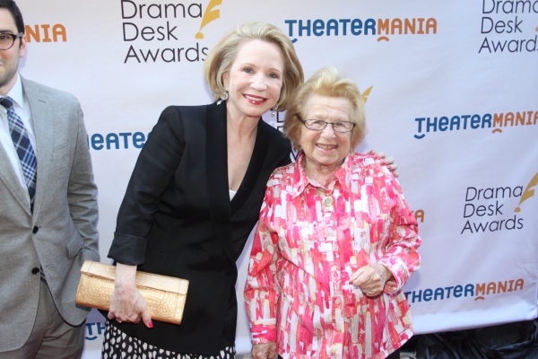 Photo Coverage: On the Red Carpet at the Drama Desk Awards- Part 1  Image