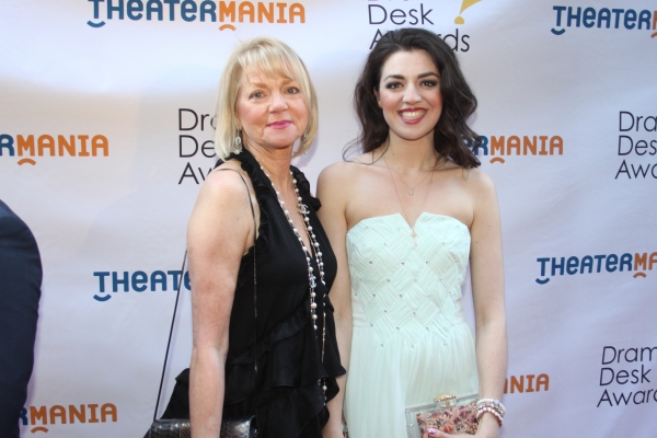 Photo Coverage: On the Red Carpet at the Drama Desk Awards- Part 1  Image
