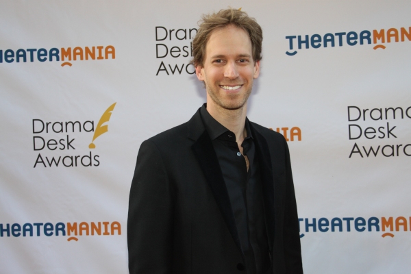 Photo Coverage: On the Red Carpet at the Drama Desk Awards- Part 2  Image