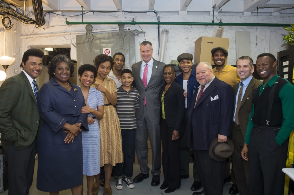 Photo Flash: Mayor Bill de Blasio and First Lady Chirlane McCray Visit A RAISIN IN THE SUN Image