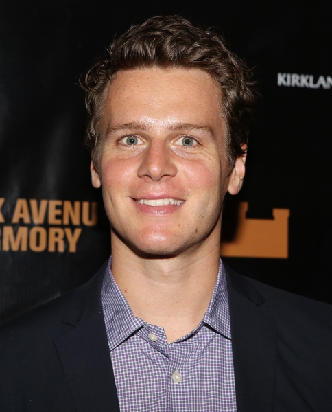 Jonathan Groff  Photo