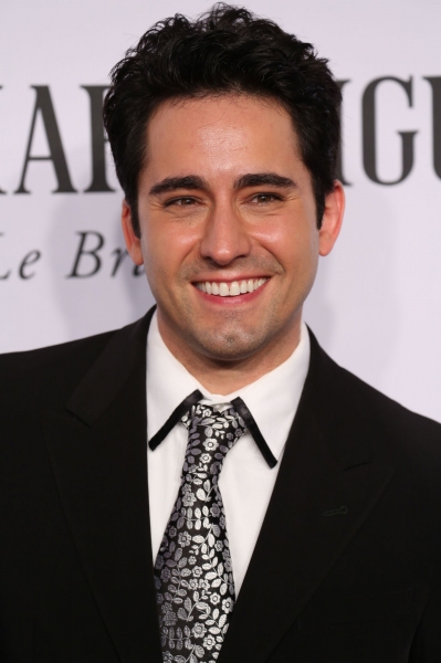 John Lloyd Young Photo