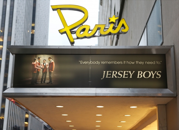 Photo Coverage: On the Red Carpet for JERSEY BOYS' New York City Film Screening! Image