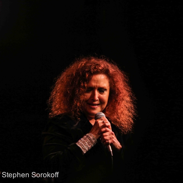 Photo Coverage: Melissa Manchester Makes Cafe Carlyle Debut in YOU GOTTA LOVE THE LIFE Image