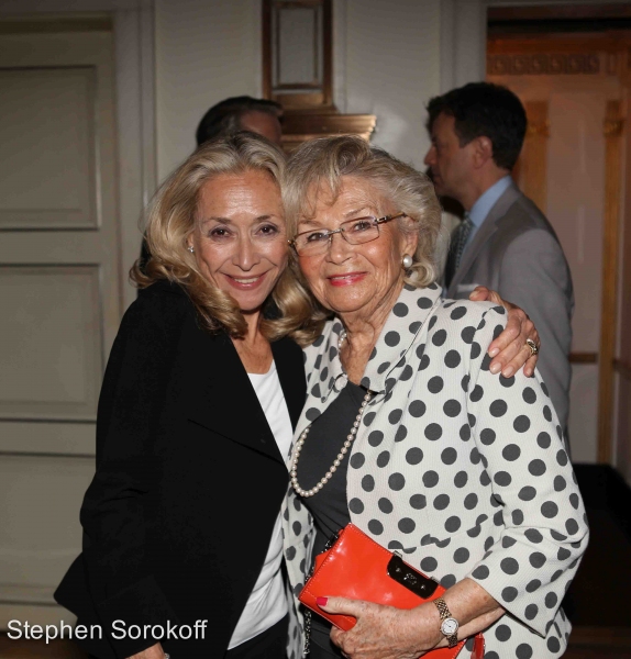 Photo Coverage: Melissa Manchester Makes Cafe Carlyle Debut in YOU GOTTA LOVE THE LIFE Image