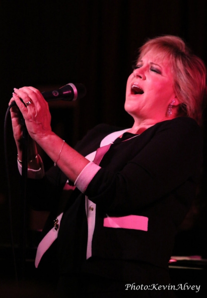 Photo Flash: Lorna Luft Plays Birdland Image