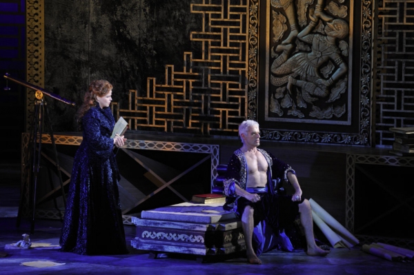 Photo Flash: First Look at Théâtre du Châtelet's THE KING AND I 
