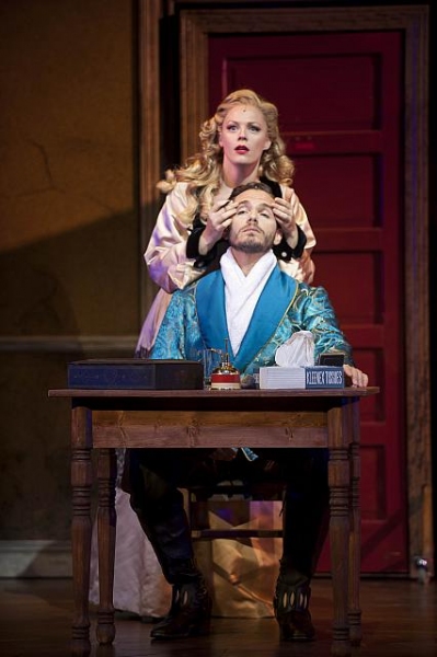 Photo Flash: First Look at Elizabeth Stanley, Paul Anthony Stewart & More in Barrington Stage Company's KISS ME KATE Image