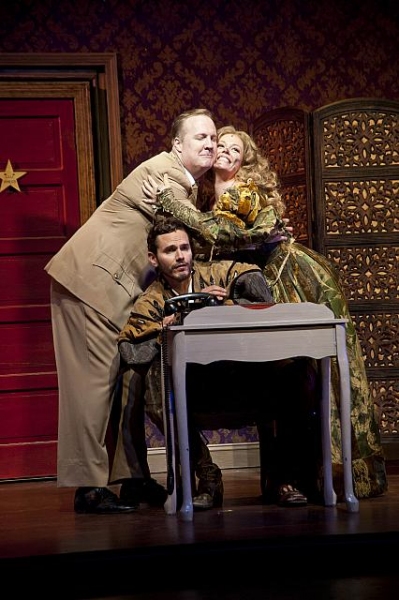 Photo Flash: First Look at Elizabeth Stanley, Paul Anthony Stewart & More in Barrington Stage Company's KISS ME KATE Image