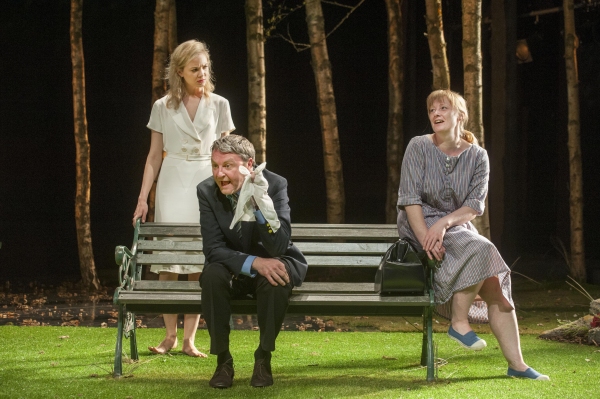 Photo Flash: First Look at Birmingham Repertory Theatre's WOMAN IN MIND, Opening Tonight Image