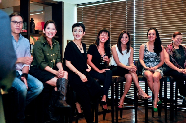 Michael Williams, Jenny Jamora, Cris Villonco, Ana Abad Santos, Agot Isidro, Che Ramo Photo