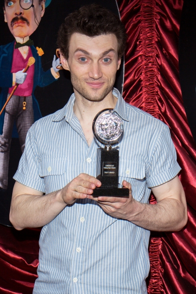 Photo Coverage: GENTLEMAN'S GUIDE Brings Tony Award Home to Walter Kerr Theatre Image