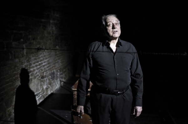 Photo Flash: First Look at Svandovo Divadlo's THE GOOD AND THE TRUE Off-Broadway Image