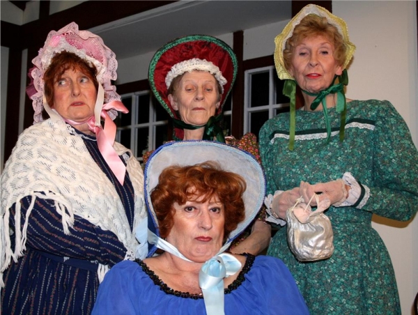 Photo Flash: Meet the Cast of CRANFORD at the Garrick Theatre Image