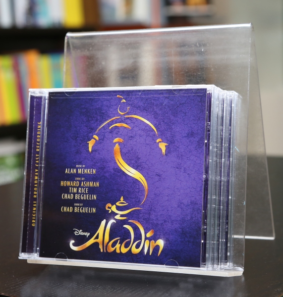 Photo Coverage: Inside the ALADDIN CD Signing Image