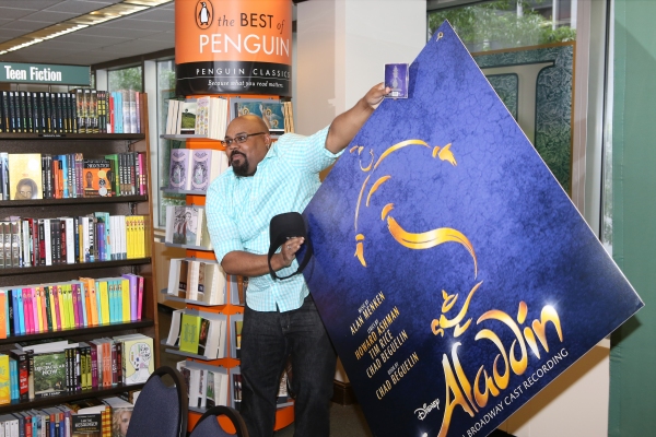 Photo Coverage: Inside the ALADDIN CD Signing Image