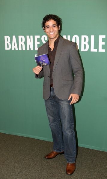 Photo Coverage: Inside the ALADDIN CD Signing Image