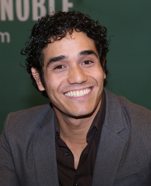 Photo Coverage: Inside the ALADDIN CD Signing Image