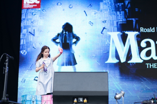 Photo Coverage: WEST END LIVE! WICKED, LES MIS, MISS SAIGON And More! Image