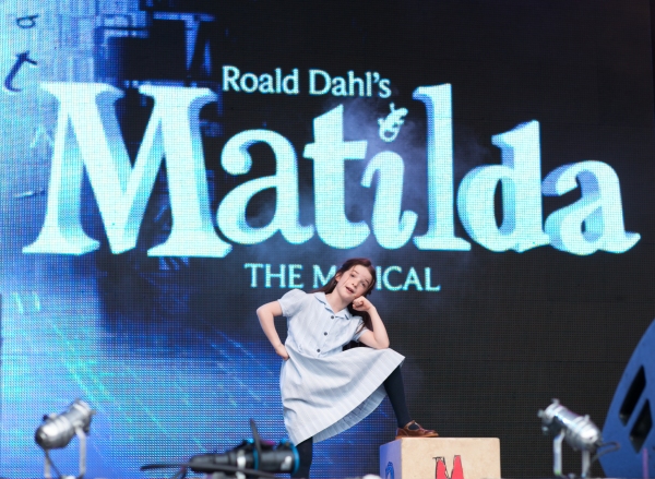 Photo Coverage: WEST END LIVE! WICKED, LES MIS, MISS SAIGON And More! Image