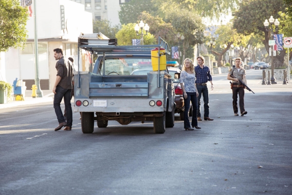 Photo Flash: First Look at this Week's New Episode of TRUE BLOOD Image