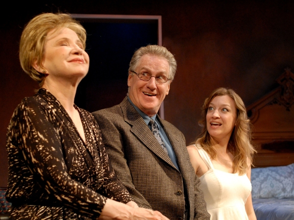 Photo Flash: First Look at Debra Jo Rupp, Kim Stauffer and More in Chester Theatre's MADAGASCAR Image