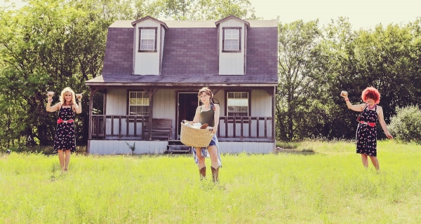 Photo Flash: Sneak Peek at LONE STAR and LAUNDRY & BOURBON at The Clurman Theatre Photo Flash: Sneak Peek at LONE STAR and LAUNDRY & BOURBON at The Clurman Theatre Image