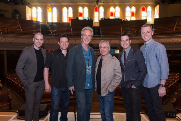 Photo Flash: Original Four Seasons Frankie Valli and Bob Gaudio Meet Under the Streetlamp Singers Image