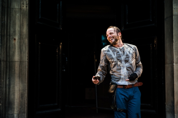 Photo Flash: First Look at David Hywel Baynes and More in Iris Theatre's RICHARD III Image