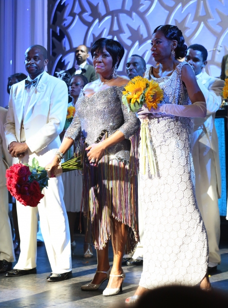 Dule Hill, Patti LaBelle and Adriane Lenox with the ensemble cast  Photo