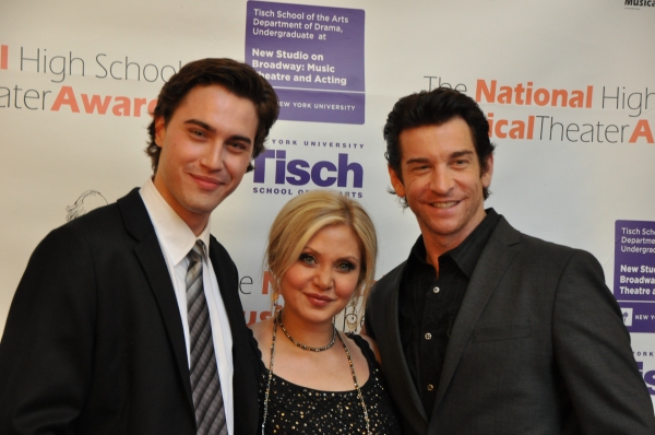 Photo Coverage: On the Red Carpet at the 2014 Jimmy Awards! Image