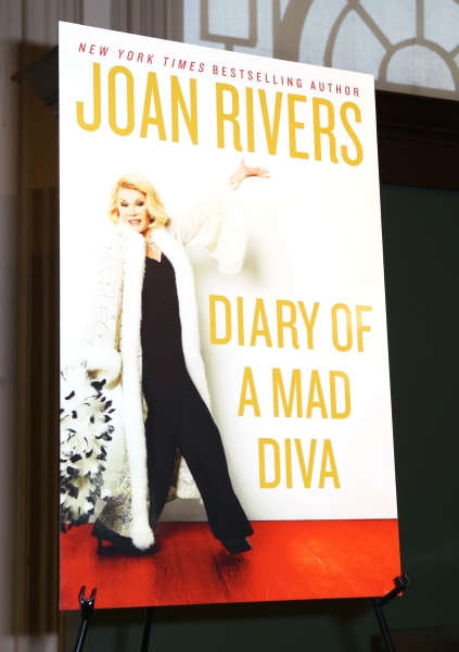 Photo Coverage: Joan Rivers Signs Copies of 'Diary of a Mad Diva' Image