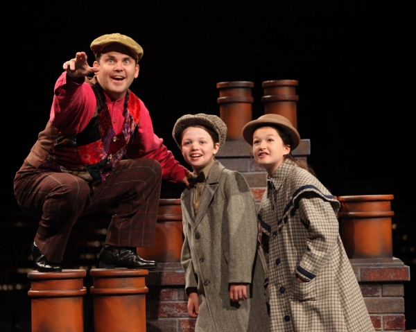 Photo Flash: First Look at MARY POPPINS at Music Circus Image