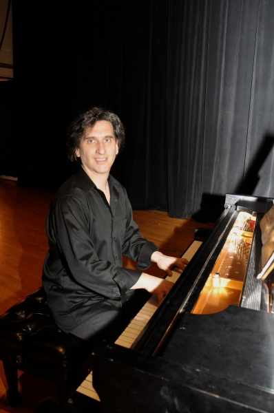 Photo Coverage: First Look at Hershey Felder in MAESTRO BERNSTEIN Image