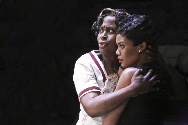 Photo Flash: First Look at Jack Mikesell and Christina Elmore in SCLA's ROMEO AND JULIET Image