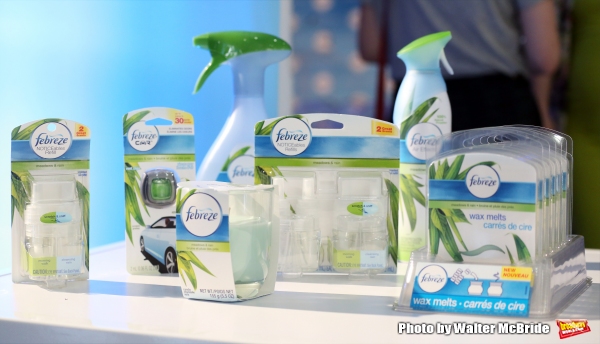Photo Coverage: GLEE's Jane Lynch Launches 'Noseblindness' Campaign with Febreze Image