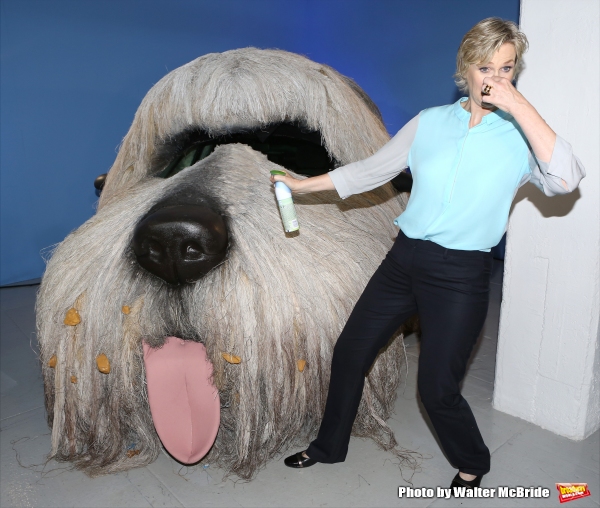 Photo Coverage: GLEE's Jane Lynch Launches 'Noseblindness' Campaign with Febreze Image