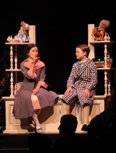 Photo Flash: First Look at Robert Creighton, Kelly McCormick and More in MARY POPPINS at Music Circus Image