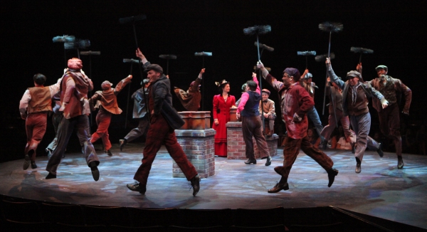 Photo Flash: First Look at Robert Creighton, Kelly McCormick and More in MARY POPPINS at Music Circus Image